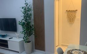 Apartamento em Santos no Gonzaga em frente a praia